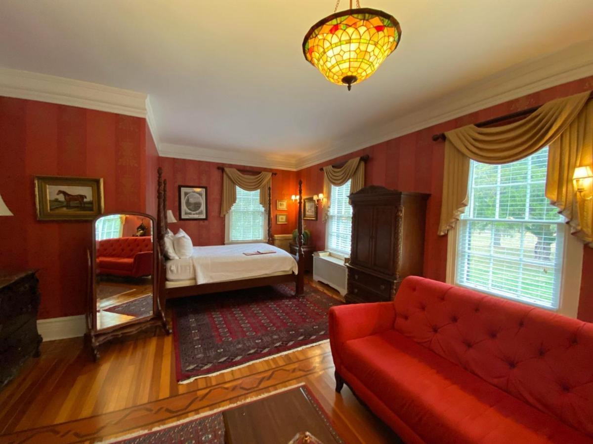 Historic Rosemont Manor Hotel Berryville Exterior photo