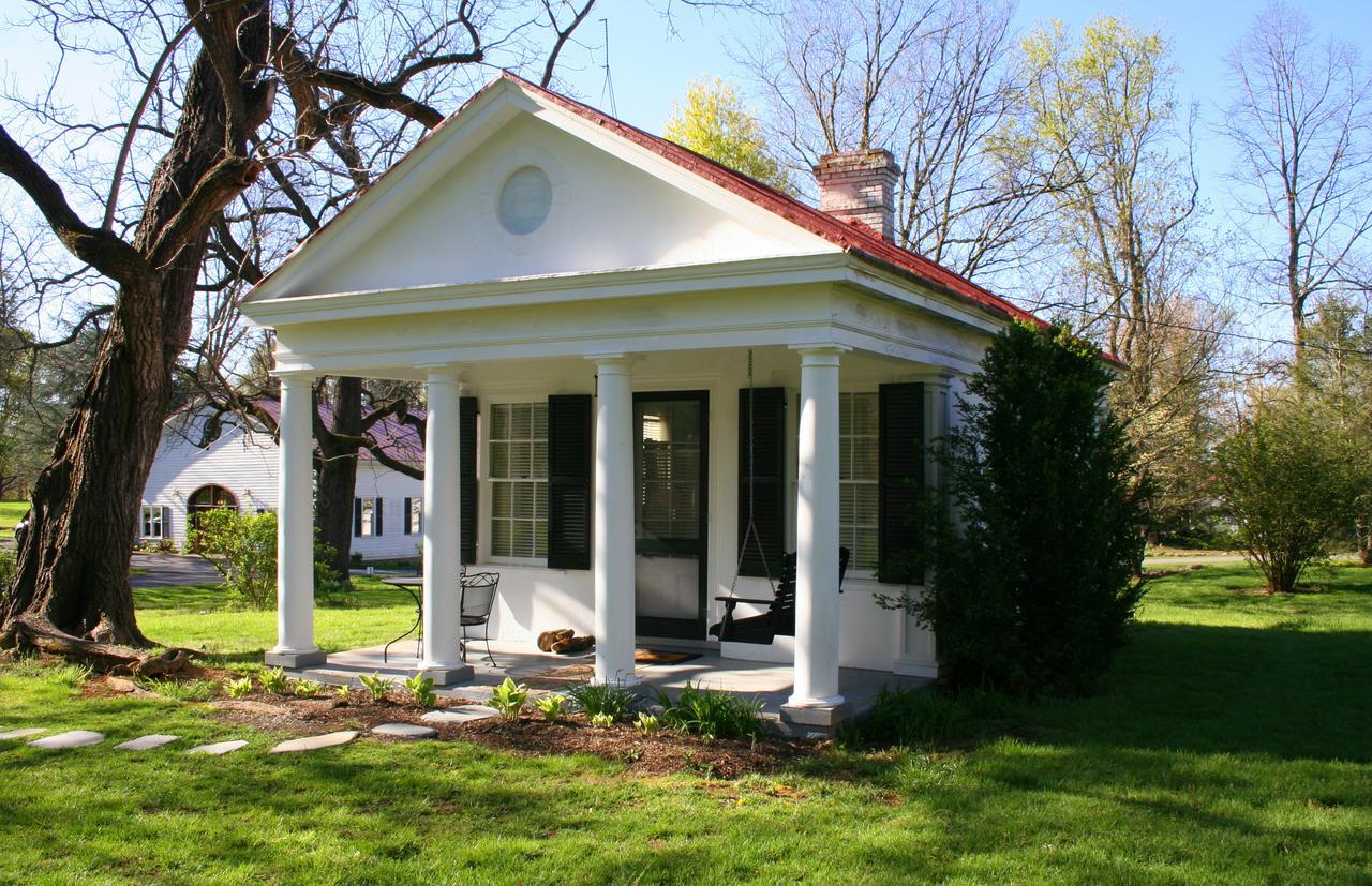 Historic Rosemont Manor Hotel Berryville Exterior photo